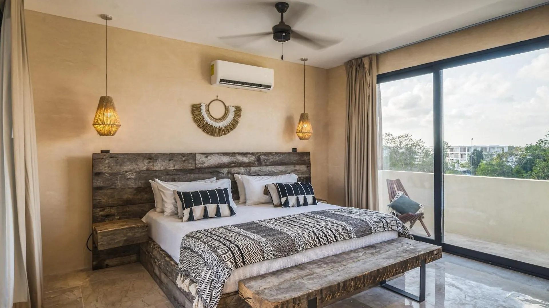 アパート トゥルム3Br Panoramic Ph W Sunset, Terrace, Private Poolアパートメント